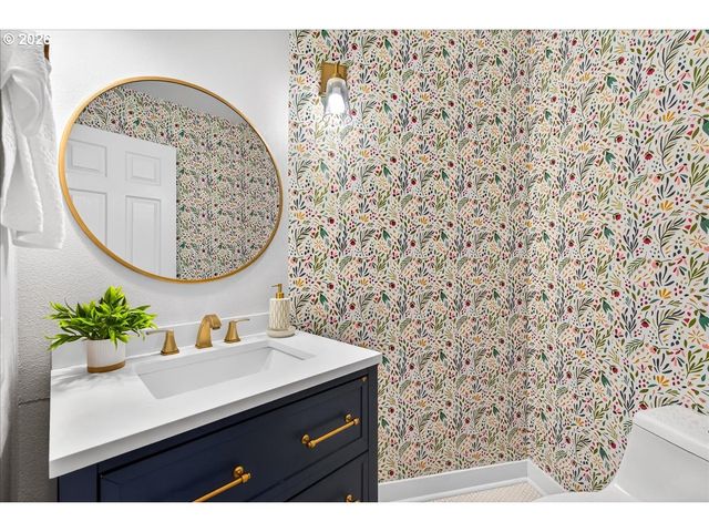 29009 Sw BURKHALTER Rd, Hillsboro, OR 97123