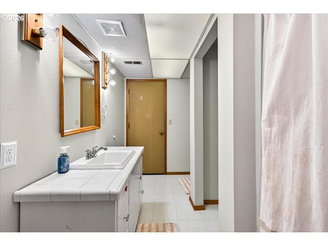 29009 Sw BURKHALTER Rd, Hillsboro, OR 97123