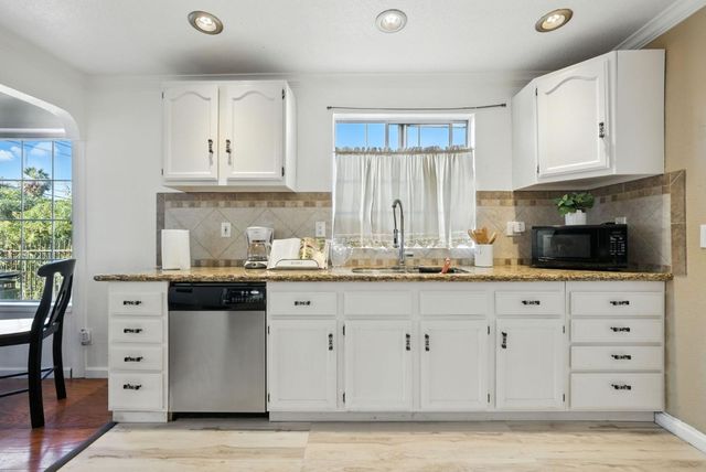 842 E Julian Street, San Jose, CA 95112