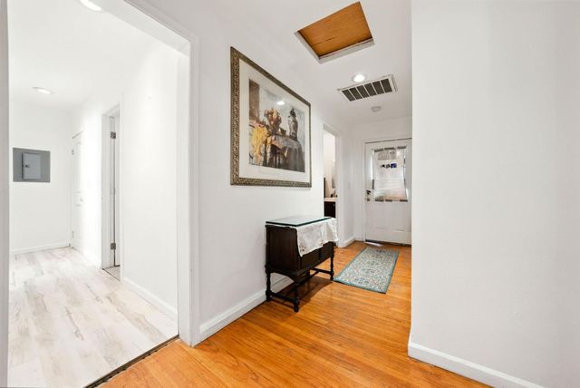 842 E Julian Street, San Jose, CA 95112