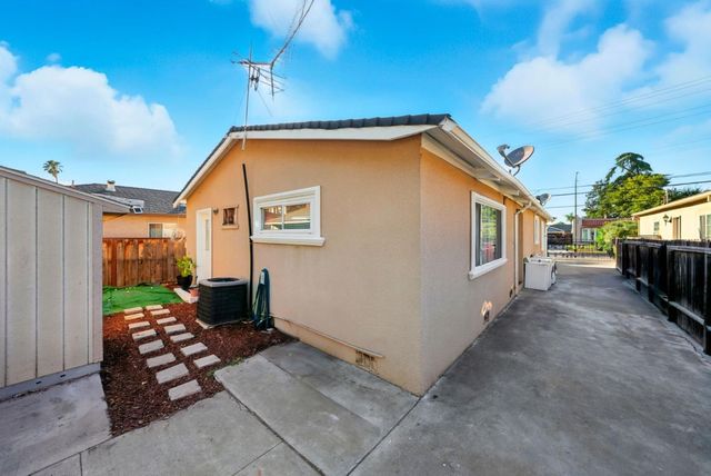 842 E Julian Street, San Jose, CA 95112