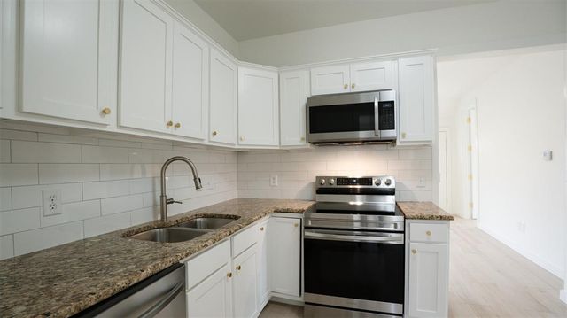 15 S Walnut Street, Edmond, OK 73003