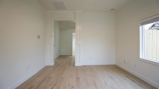 15 S Walnut Street, Edmond, OK 73003