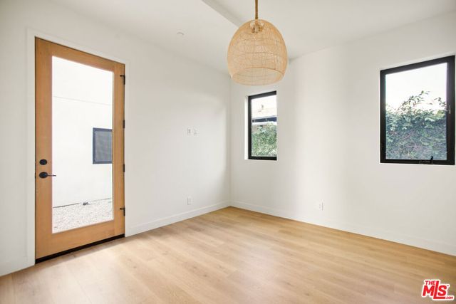 2671 Benedict Street, Los Angeles, CA 90039