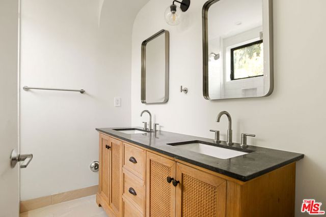 2671 Benedict Street, Los Angeles, CA 90039