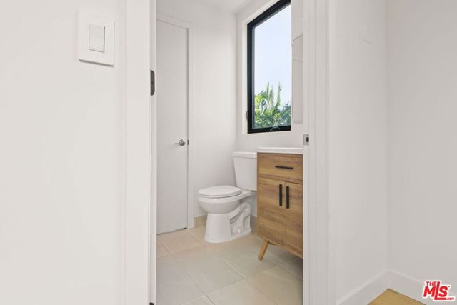 2671 Benedict Street, Los Angeles, CA 90039