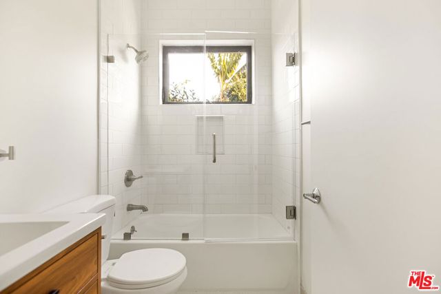 2671 Benedict Street, Los Angeles, CA 90039