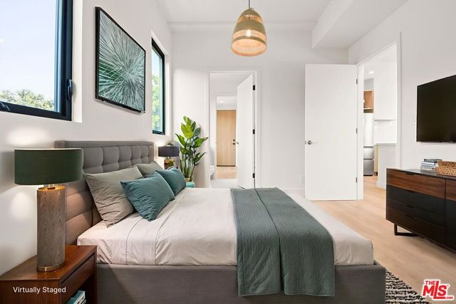 2671 Benedict Street, Los Angeles, CA 90039