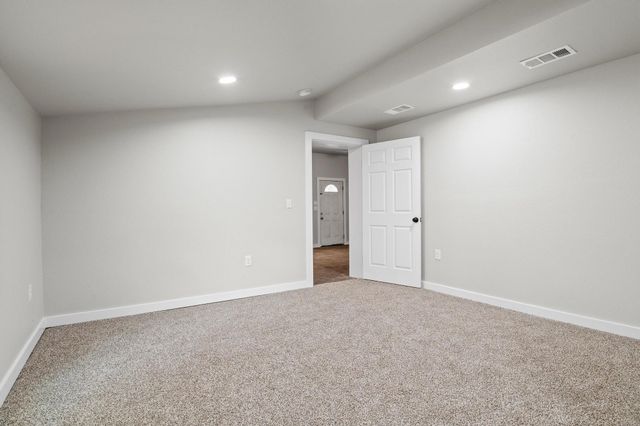 1008 W 10th Street, Bonham, TX 75418