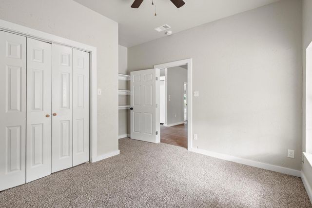 1008 W 10th Street, Bonham, TX 75418