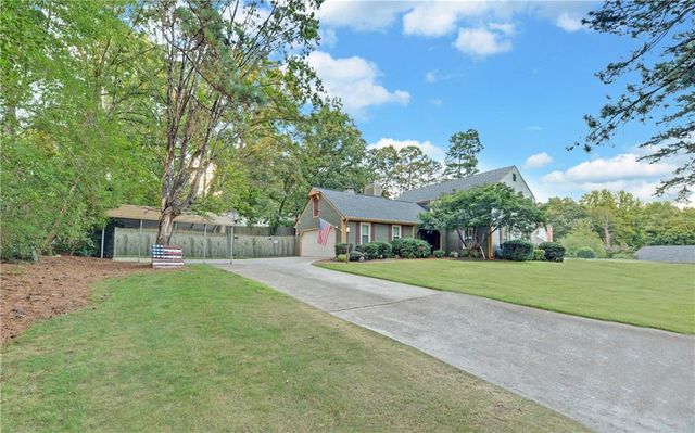 3341 Edgewood Circle, Gainesville, GA 30506