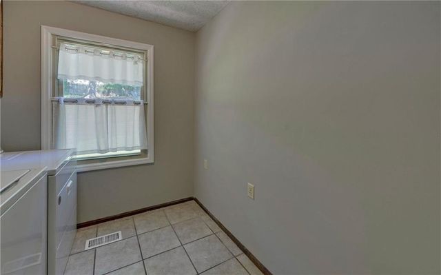 3341 Edgewood Circle, Gainesville, GA 30506