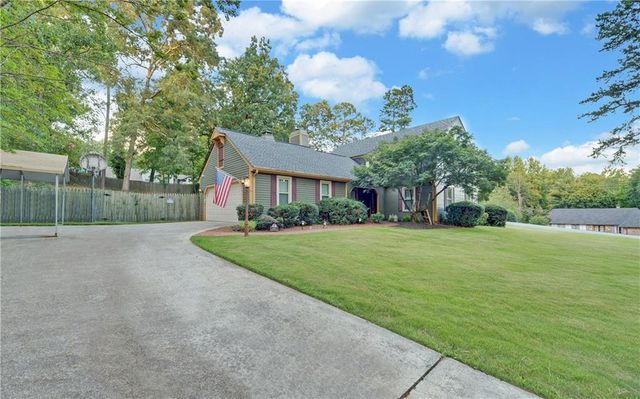3341 Edgewood Circle, Gainesville, GA 30506