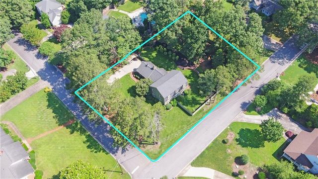 3341 Edgewood Circle, Gainesville, GA 30506