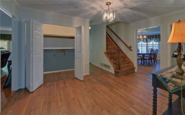 3341 Edgewood Circle, Gainesville, GA 30506