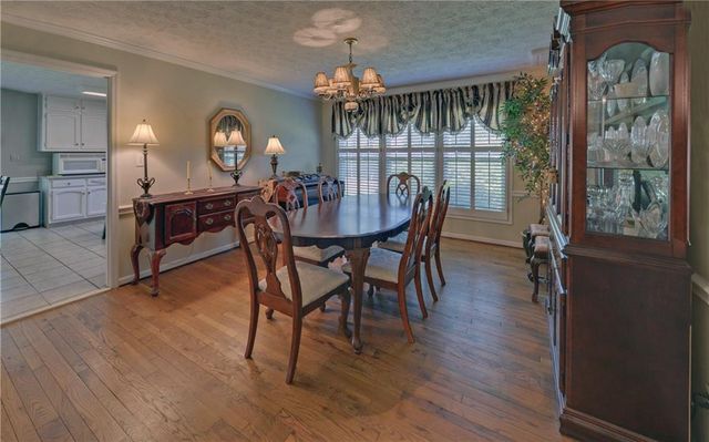 3341 Edgewood Circle, Gainesville, GA 30506