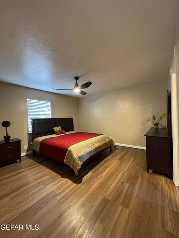 350 Thunderbird Drive 26, El Paso, TX 79912