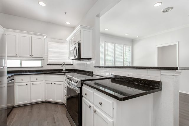 4104 N Hall Street 216, Dallas, TX 75219