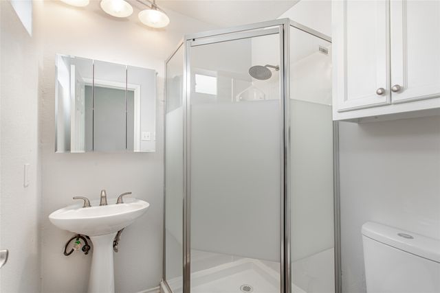4104 N Hall Street 216, Dallas, TX 75219