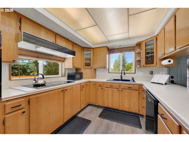 642 TERRACE Ln, Sutherlin, OR 97479