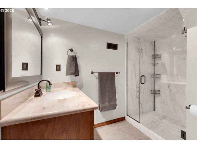 642 TERRACE Ln, Sutherlin, OR 97479