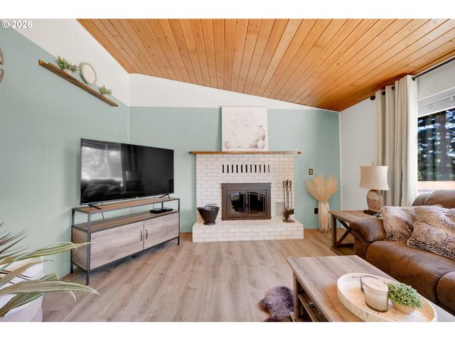 642 TERRACE Ln, Sutherlin, OR 97479