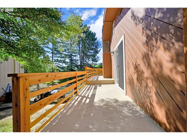 642 TERRACE Ln, Sutherlin, OR 97479