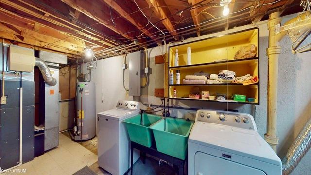 26155 Newport Avenue, Warren, MI 48089