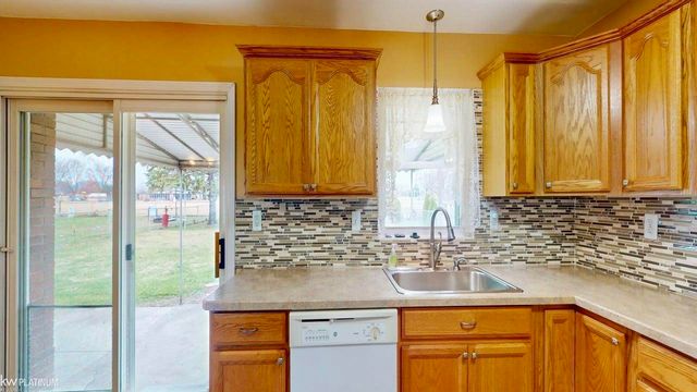 26155 Newport Avenue, Warren, MI 48089