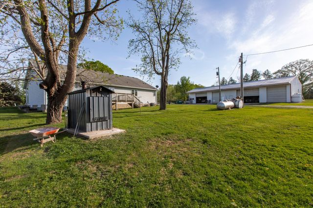 22842 530th Street, West Concord, MN 55985