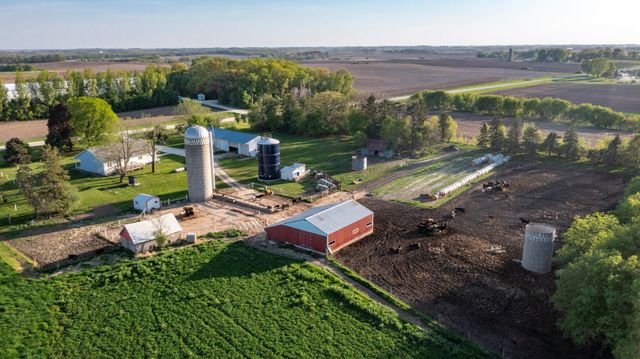 22842 530th Street, West Concord, MN 55985