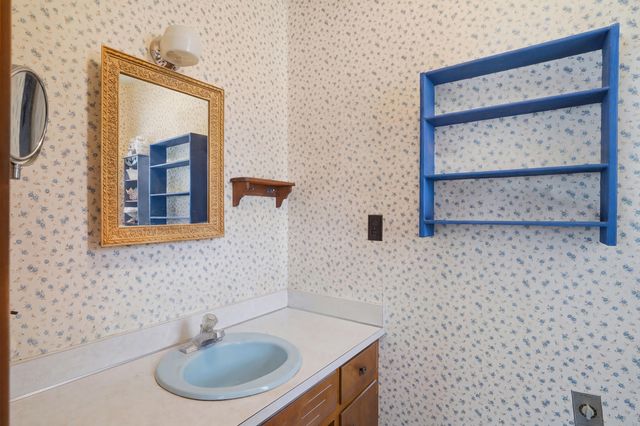 1260 E HIGH POINT LN, Columbia, MO 65203