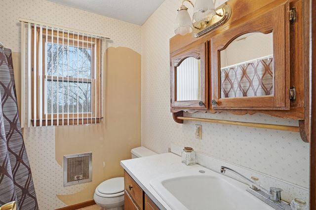 1260 E HIGH POINT LN, Columbia, MO 65203