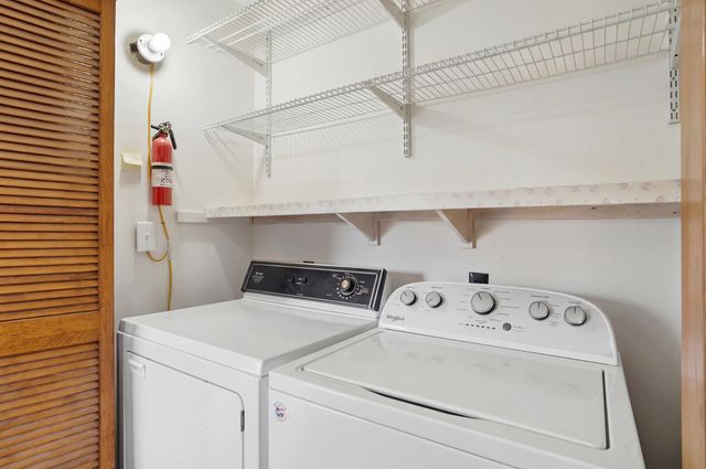 1260 E HIGH POINT LN, Columbia, MO 65203