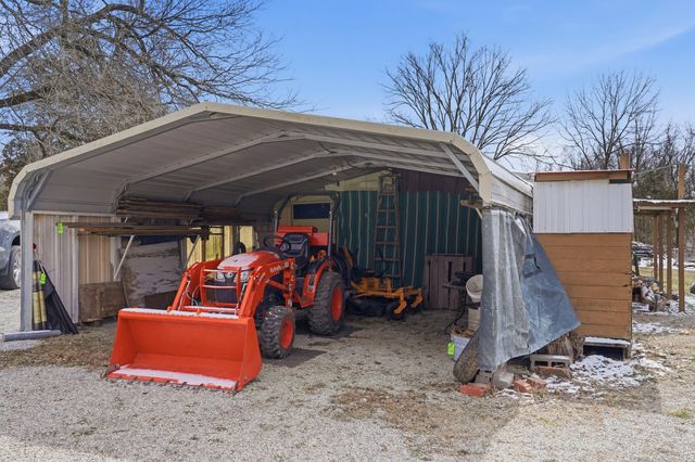 1260 E HIGH POINT LN, Columbia, MO 65203