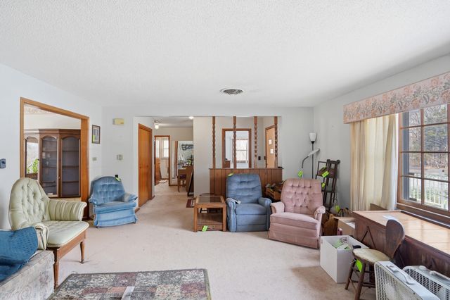 1260 E HIGH POINT LN, Columbia, MO 65203