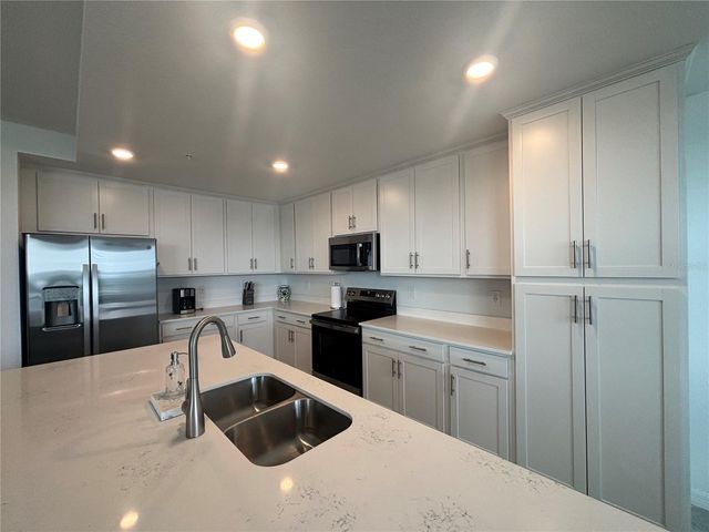 17560 OPAL SAND DRIVE 207, Venice, FL 34293