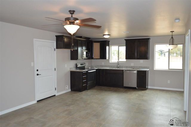 27357 Red Rock Rd, Wellton, AZ 85356