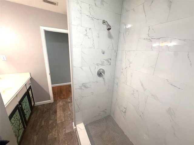 12 Willow Lane, Galveston, TX 77551