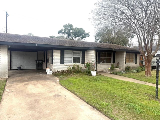 12 Willow Lane, Galveston, TX 77551