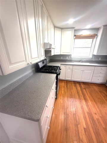 12 Willow Lane, Galveston, TX 77551