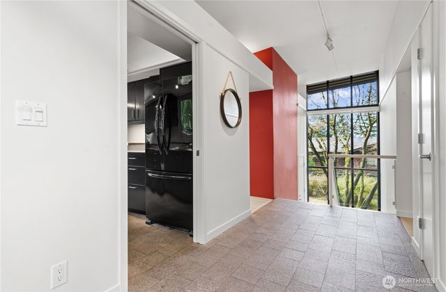 16 Wembley Lane, Mercer Island, WA 98040