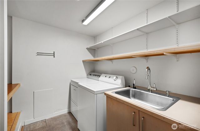 16 Wembley Lane, Mercer Island, WA 98040