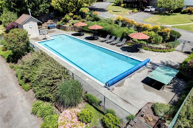 16 Wembley Lane, Mercer Island, WA 98040