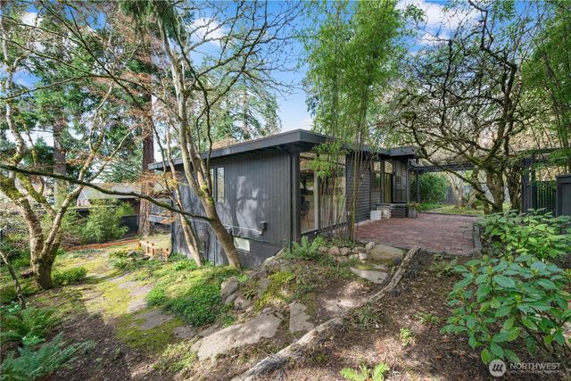 16 Wembley Lane, Mercer Island, WA 98040
