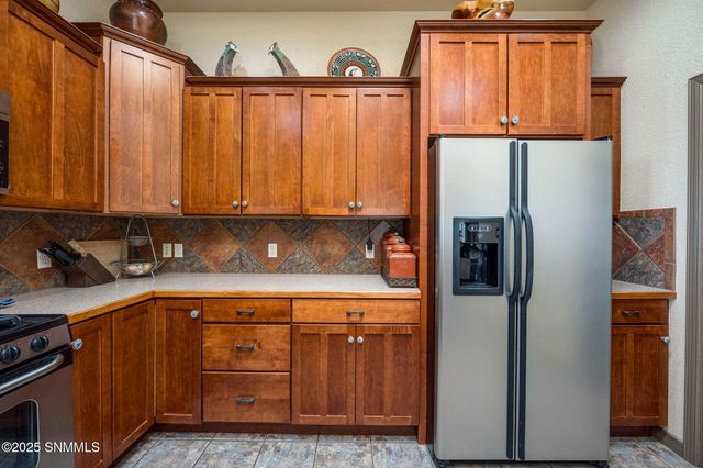 15514 Space Murals Lane, Las Cruces, NM 88011