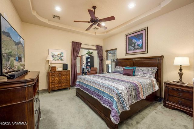 15514 Space Murals Lane, Las Cruces, NM 88011