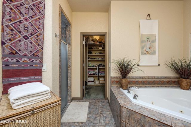 15514 Space Murals Lane, Las Cruces, NM 88011