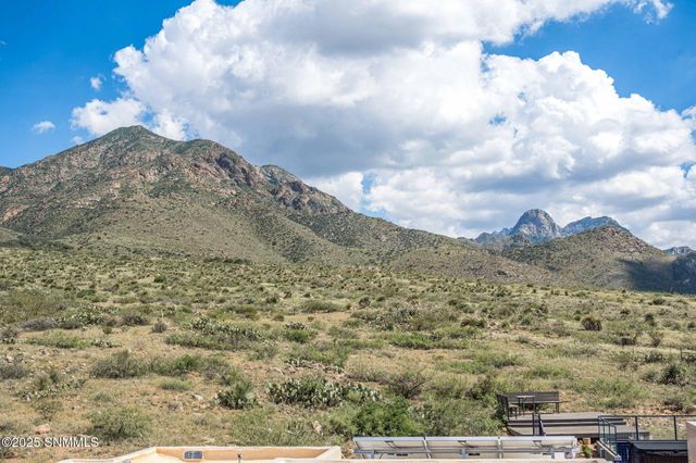 15514 Space Murals Lane, Las Cruces, NM 88011