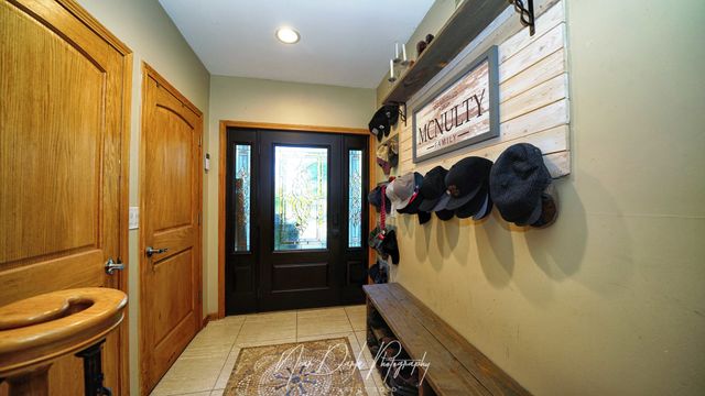 127 E GRAND Avenue, Fox Lake, IL 60020